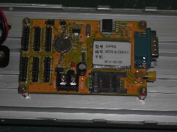 車載屏移動(dòng)字幕視頻現(xiàn)無(wú)線GSM GPRS出租車頂燈廣告屏大量庫(kù)存供應(yīng)